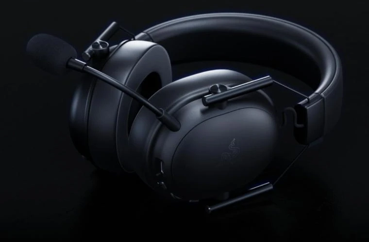 Razer BlackShark V3 X HyperSpeed - Lightweight Wireless Gaming Headset